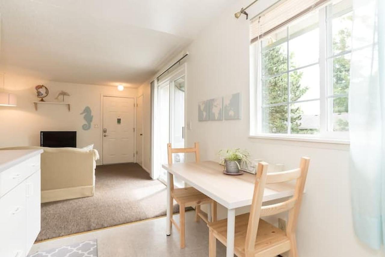 Unique, Convenient, Centrally Located Apartment 肯特 外观 照片